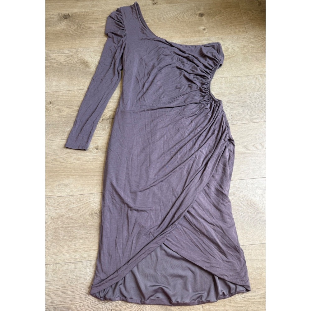 EUC BEBE Kardashians Goddess Cocktail Party Gray Fitted One Sleeve Dress size L